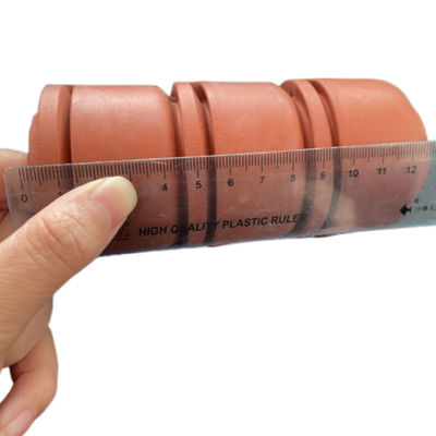 Taza de barniz de caucho tipo TA con nitrilo de alto grado (NBR) y inserción de acero resistente a la corrosión para aplicaciones en campos petrolíferos de 10.000 PSI