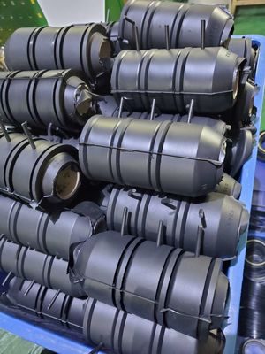 Copa de limpieza con núcleo de acero de 10,000 psi para herramientas de limpieza de fondo de pozo petrolífero en tamaños personalizados