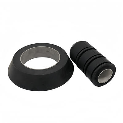 Taza de limpieza de goma NBR FKM resistente al aceite con clasificación de presión de 10,000 psi y tamaños personalizados para la limpieza de pozos petroleros