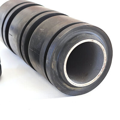 Taza de barniz de estilo TA resistente a la abrasión con nitrilo de alto grado (NBR) para servicios de campos petrolíferos hasta 10.000 PSI