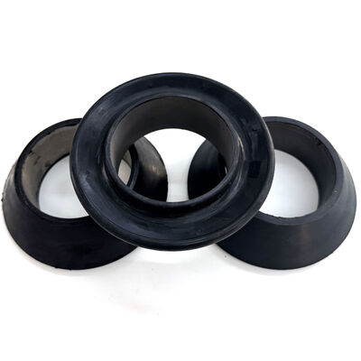 Capa flexible de lavado de estilo V de 4,5 pulgadas con base reforzada de acero para entornos de pozo cargados de arena